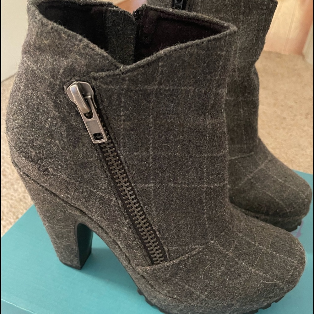 Blowfish bootie